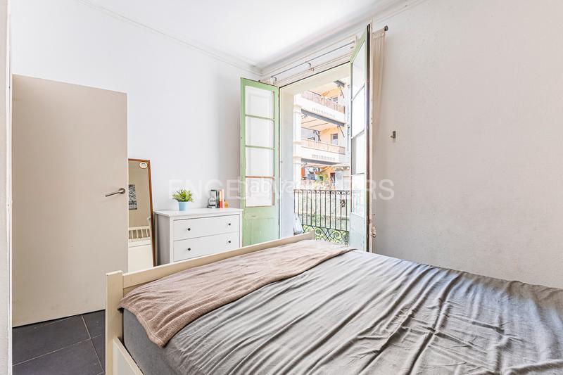 Foto 0d8522a1-15c3-40f6-afe4-f06a9d8f312d. Piccolo appartamento con riscaldamento in Vila de Gràcia Barcelona