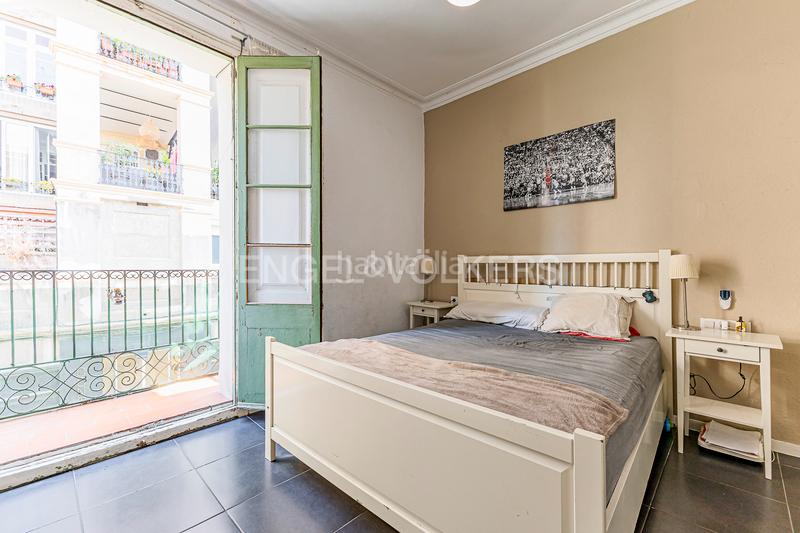 Foto c6d9c67f-2876-4f26-88b8-ce168dd3c251. Piccolo appartamento con riscaldamento in Vila de Gràcia Barcelona