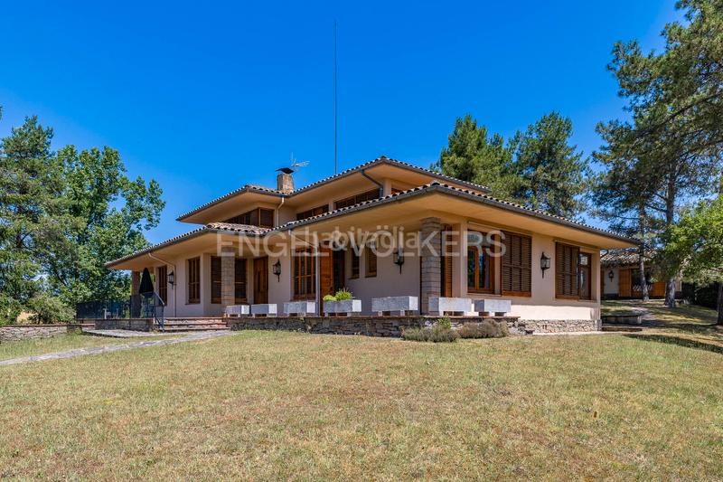 Foto a3ba4cf1-2c52-4c4a-b2c6-96164e0594c7. Casa amb calefacció aparcament piscina a Sant Boi de Lluçanès