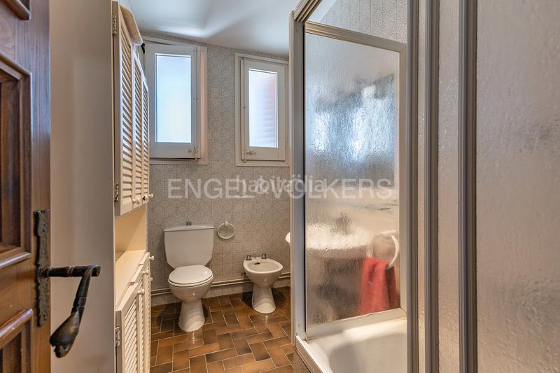 Foto b374877e-8e97-42c5-adc8-2751bbd41665. Casa amb calefacció aparcament piscina a Sant Boi de Lluçanès