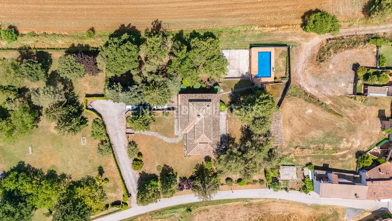 Foto c4118bf1-6153-417b-bb66-4d1abeb7b8a9. Casa amb calefacció aparcament piscina a Sant Boi de Lluçanès