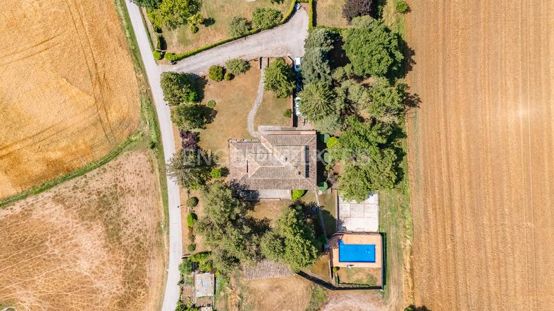 Foto c65d5ea6-0e2e-4b84-8ba9-f12c9531aadf. Casa amb calefacció aparcament piscina a Sant Boi de Lluçanès