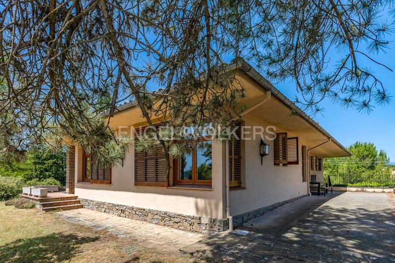 Foto cc964750-1c34-4eba-985b-cd1762ab67c5. Casa amb calefacció aparcament piscina a Sant Boi de Lluçanès