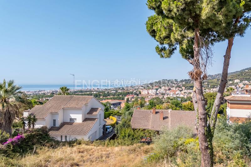 Foto e8de590e-bf04-49c8-a161-b6f7d0cc8a2c. Terreno residenziale in Vilassar de Dalt