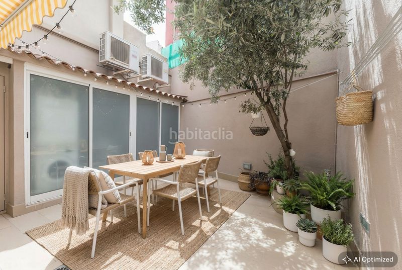 Foto c9898bce-5899-468d-93d5-8b6c9cf2f7ca. Casa amb calefacció a Sarrià Barcelona