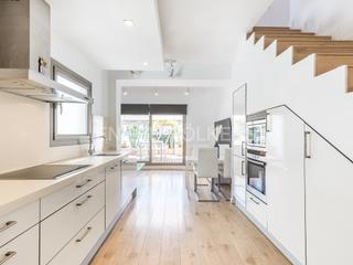 Rent Penthouse in Sant Andreu de Palomar. Ático reformado de alquiler temporal