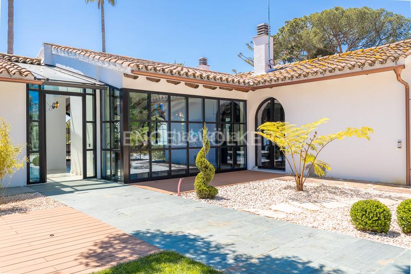 Foto adbaafeb-d719-458d-a9fc-cc59d0bcd45d. Alquiler casa elegancia y lujo paradisíaco en el maresme en Mataró