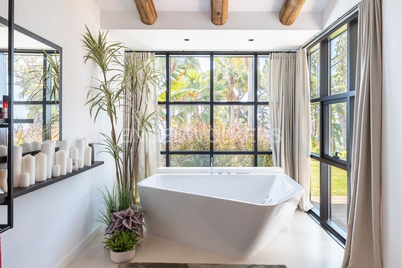 Foto f992b64f-fa05-4817-af4d-4964b56b5f26. Lloguer casa amb calefacció piscina a Cinc Sènies Mataró