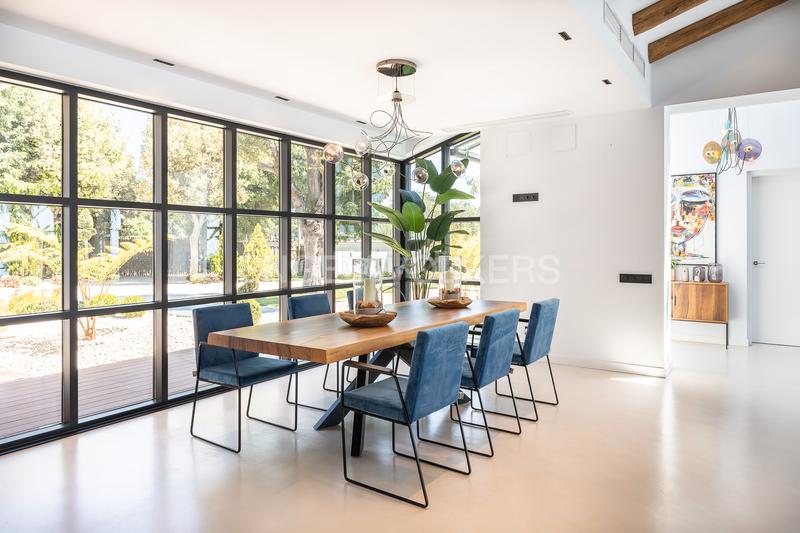 Foto 30a22f58-082b-49f4-a162-cde59e3ba9d8. Rent house with heating pool in Cinc Sènies Mataró