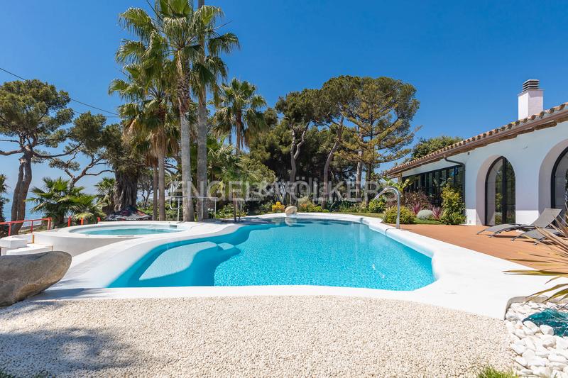 Foto c469f34b-0bad-48d4-9150-f5b759843ce6. Rent house with heating pool in Cinc Sènies Mataró