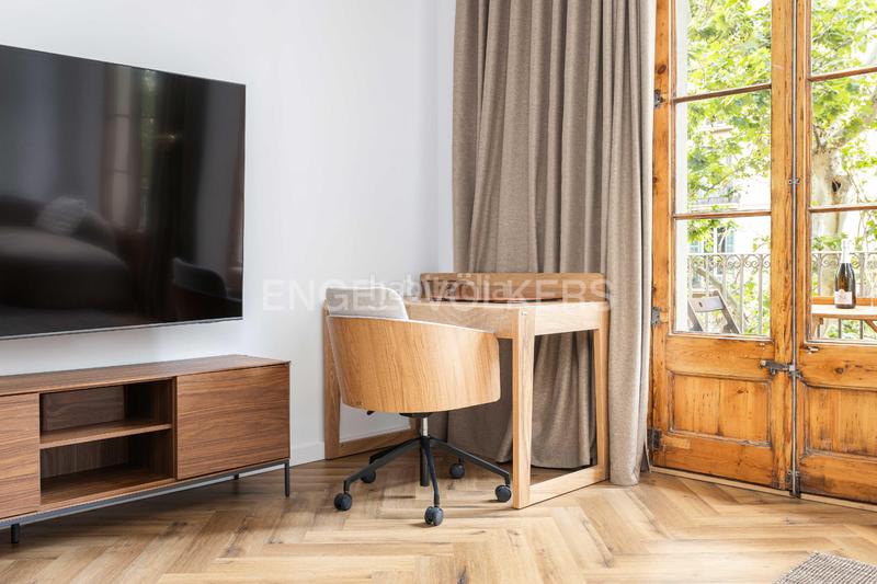 Foto 1b0d583f-8f0b-41f4-b77d-7b10e77348ff. Alquiler apartamento exclusivo piso reformado en el corazón de leixample en Barcelona