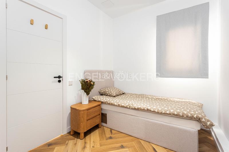 Foto 5a2f8048-bc03-48b7-adbe-68d0c41f4a35. Alquiler apartamento exclusivo piso reformado en el corazón de leixample en Barcelona