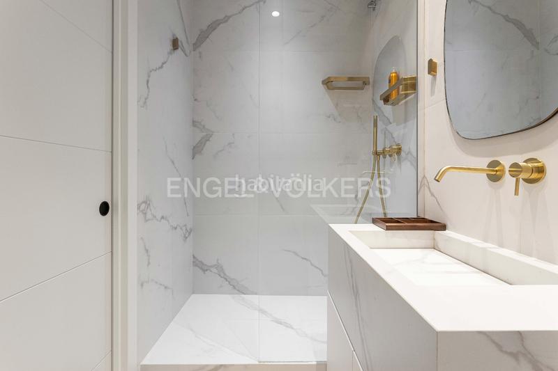 Foto b18be13d-c589-48b9-a6fd-1852dc810372. Alquiler apartamento exclusivo piso reformado en el corazón de leixample en Barcelona