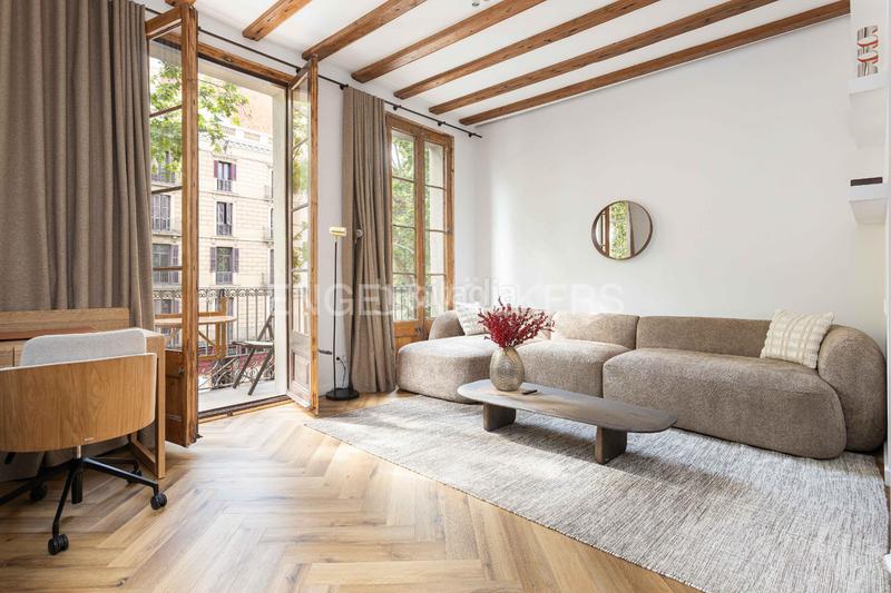 Foto fd38a6fc-524b-49a5-8f27-25a08203bdca. Alquiler apartamento exclusivo piso reformado en el corazón de leixample en Barcelona