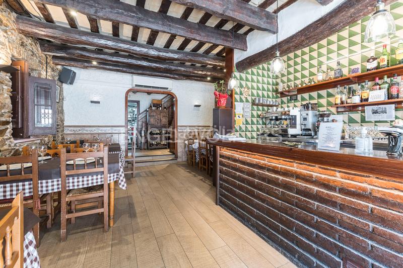 Foto 0ce42f39-548d-4931-a9c3-483b0371fee0. Casa fantástica casa histórica en el centro de Horta en Barcelona