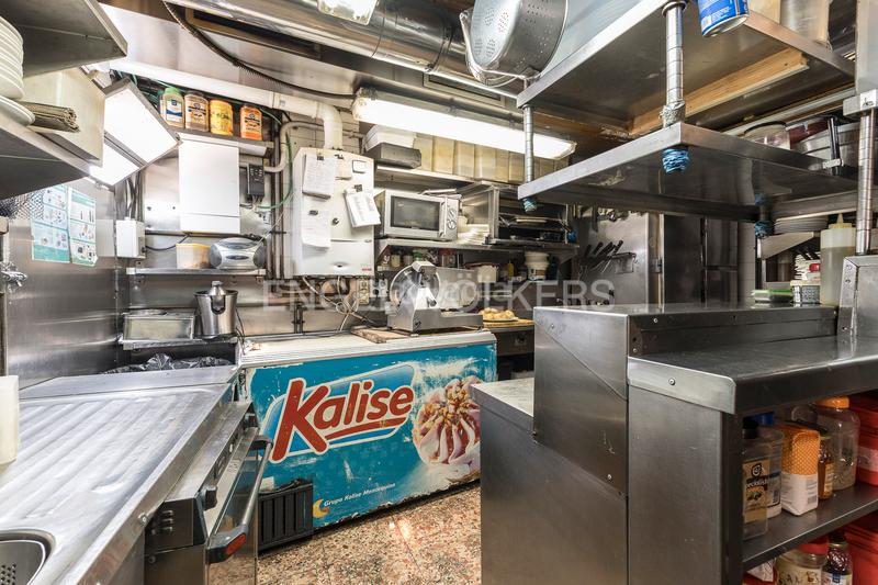 Foto 1ed8288a-201b-47fd-ab3c-9f5b59b366e7. Casa fantástica casa histórica en el centro de Horta en Barcelona