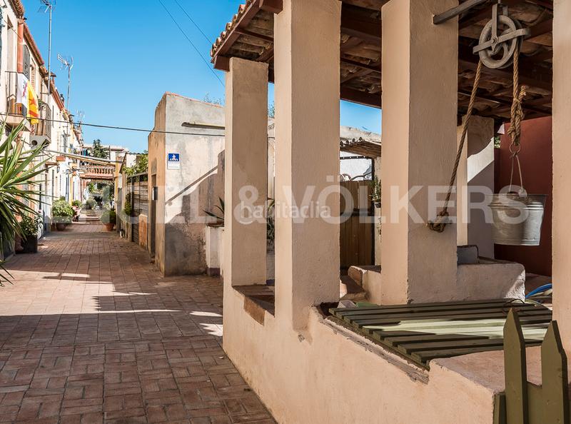 Foto 337d2060-bcba-49fb-a14a-bf40bb73b27f. Casa fantástica casa histórica en el centro de Horta en Barcelona