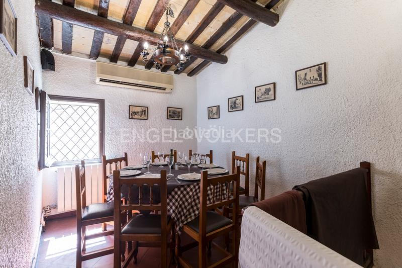 Foto fa2ec38f-fd19-4235-8c5c-a04c81731565. Casa fantástica casa histórica en el centro de Horta en Barcelona