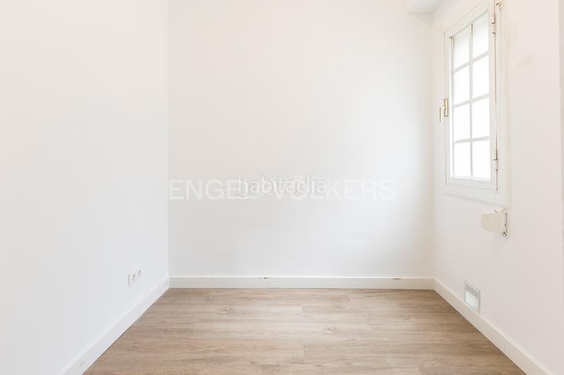 Foto a0ce743c-06f3-4237-8856-c4421d986d4c. Apartamento espectacular piso amplio, alto y soleado en gran via, eixample en Barcelona