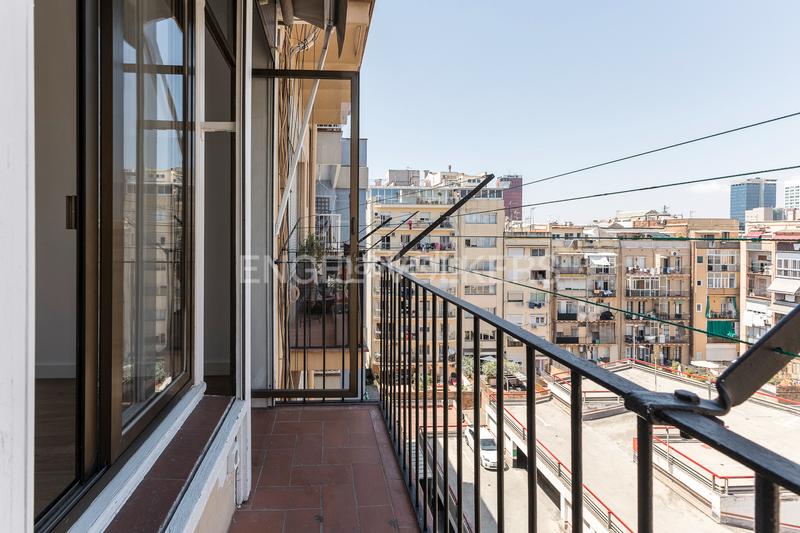 Foto dd01a654-8663-4aa4-8cd3-184d725fde15. Apartamento espectacular piso amplio, alto y soleado en gran via, eixample en Barcelona