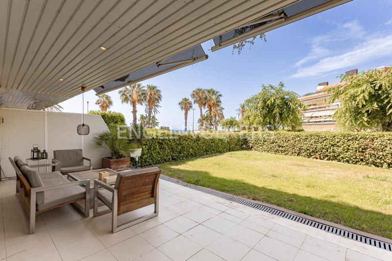 Foto 0bab32a4-bffd-45e8-85ce-5539fed40abc. Location appartement avec chauffage parking piscine dans Sitges