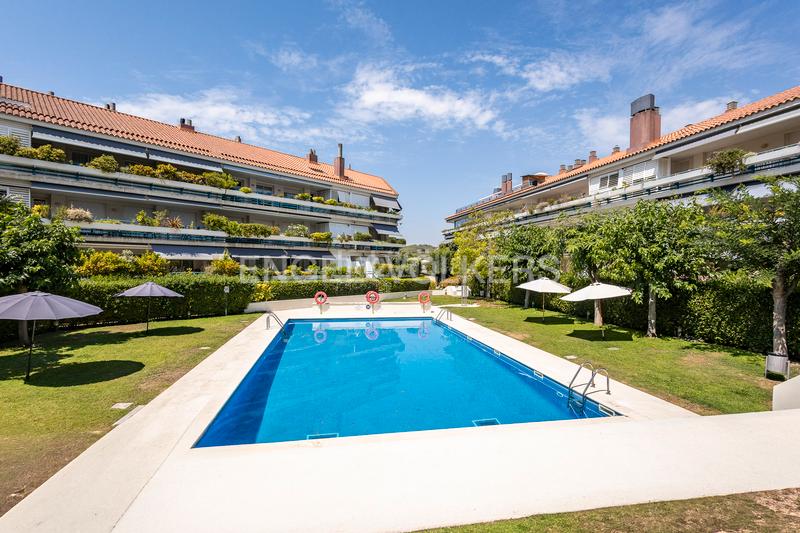 Foto 2094d8f1-eb6f-49a0-9be1-0165746a2bef. Location appartement avec chauffage parking piscine dans Sitges