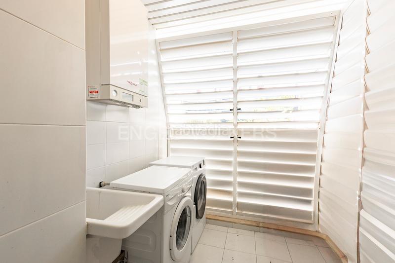Foto 2b2bce5f-63e9-4c57-ab7c-5f09870e553f. Location appartement avec chauffage parking piscine dans Sitges