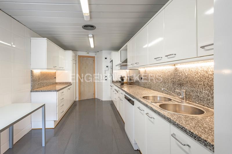Foto 2e3da102-1a51-48fe-a2e9-15774edb28c9. Location appartement avec chauffage parking piscine dans Sitges