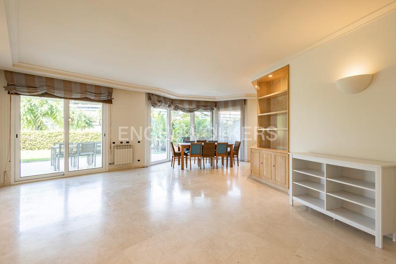Foto 3d7a3208-7f83-4a69-b90d-8060ca517a85. Location appartement avec chauffage parking piscine dans Sitges