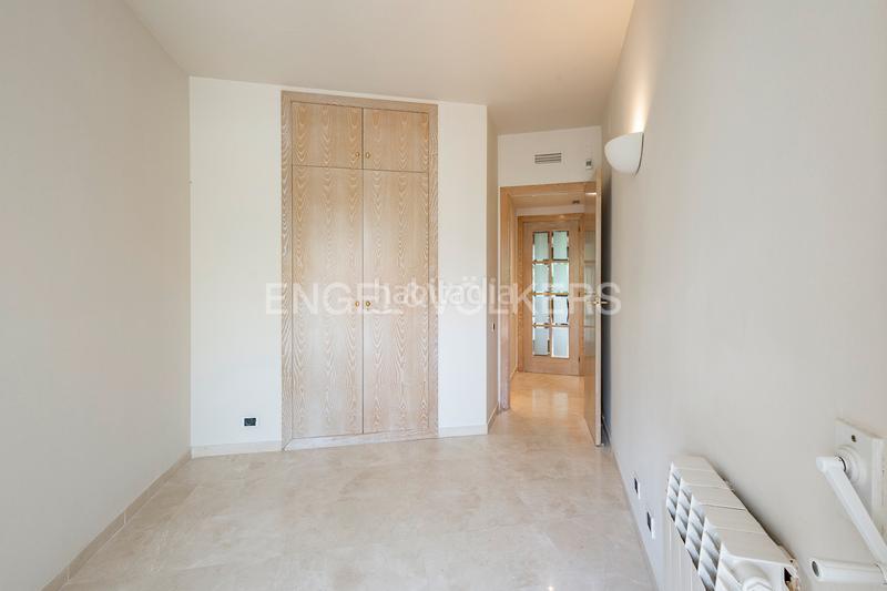 Foto f2c53ab2-8582-450f-9806-d9c23891836b. Location appartement avec chauffage parking piscine dans Sitges
