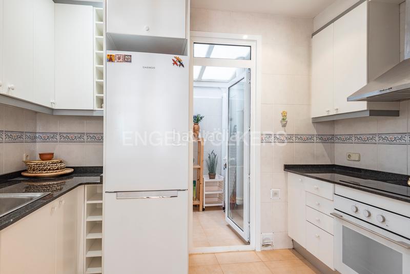 Foto 4c7531ed-c53d-4472-a002-ea25a840fb5b. Apartamento encantador piso con jardín privado en el vinyet, en Sitges