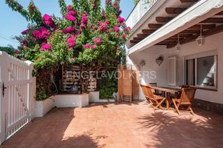 Apartament a Can Girona - Terramar - Vinyet. Encantador piso con jardín privado en el vinyet, sitges