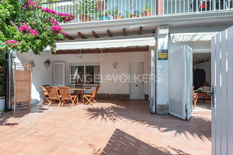 Foto 80a02d10-c6cc-436b-8336-61884f2151b9. Apartamento encantador piso con jardín privado en el vinyet, en Sitges