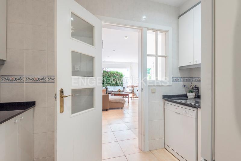 Foto 88e83eff-3841-44e7-a610-c6344fd6a5e6. Apartamento encantador piso con jardín privado en el vinyet, en Sitges