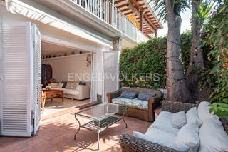 Apartamento en Can Girona - Terramar - Vinyet. Encantador piso con jardín privado en el vinyet, sitges