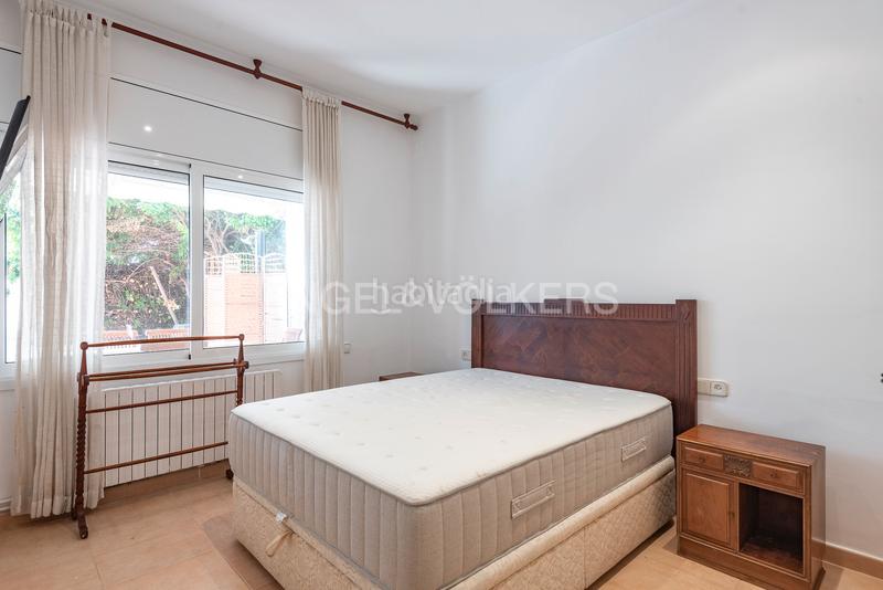 Foto db8d98f2-ce55-4c15-bc60-2b7e7ccf8a6e. Apartamento encantador piso con jardín privado en el vinyet, en Sitges