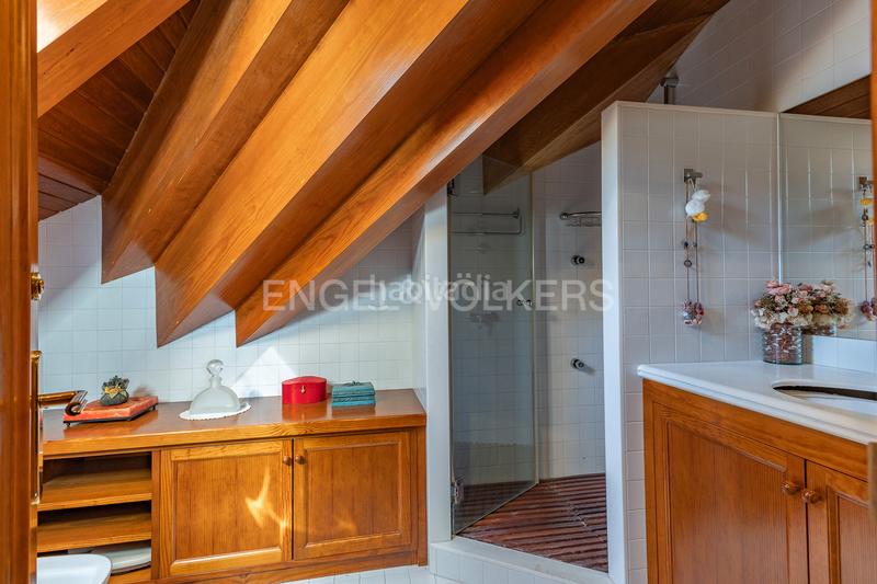 Foto 3a872622-6f5d-4fde-8384-36e1c35c983d. Maison avec chauffage parking piscine dans Matadepera