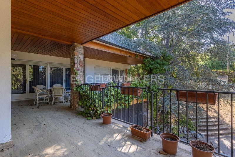 Foto 3ecf5b5b-6dd3-4adf-8358-3829f564d29d. Maison avec chauffage parking piscine dans Matadepera