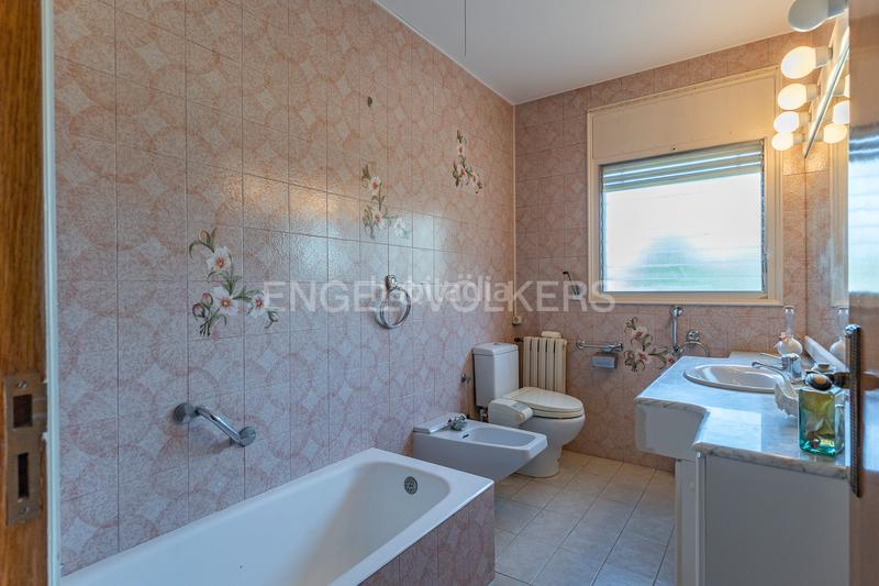 Foto 854db8c8-bf15-4d6b-b408-17d16bfdc6bb. Maison avec chauffage parking piscine dans Matadepera