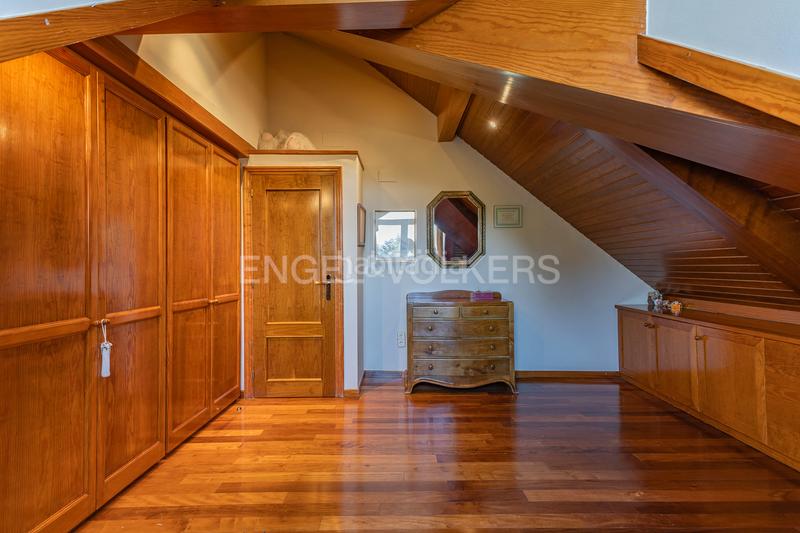 Foto 9fab75b7-bd02-4d96-b011-da854fb308ff. Maison avec chauffage parking piscine dans Matadepera