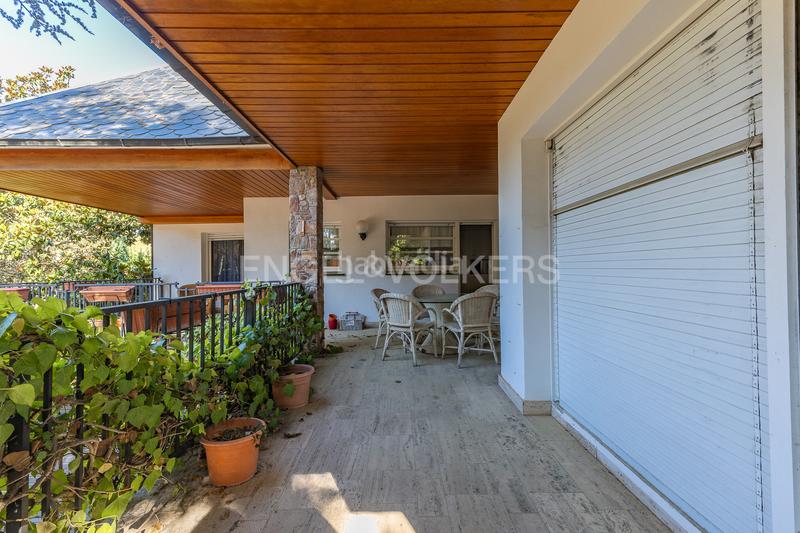 Foto d6def214-6ac9-4842-9623-a25b572700c1. Maison avec chauffage parking piscine dans Matadepera