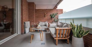 Alquiler Apartamento en L´Antiga Esquerra de l´Eixample. Exclusivo apartamento sin muebles con terraza en eixample esquer