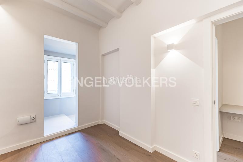 Foto 04160155-04f4-4d73-8beb-5435a9429826. Apartamento piso moderno en venta en Poblenou en Poblenou Barcelona