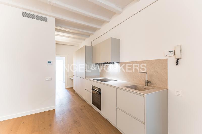 Foto 251e25a5-b8a2-4bb4-93d4-3f0c309b20a0. Apartamento piso moderno en venta en Poblenou en Poblenou Barcelona