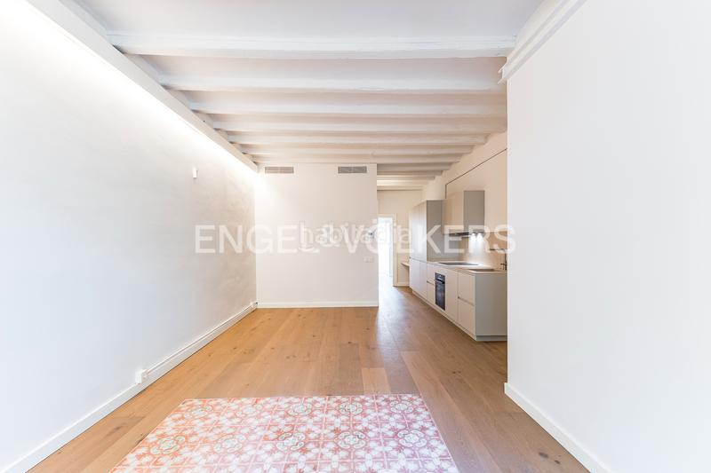 Foto 8fdaad0a-d515-4b55-b0fa-0be702c3a433. Apartamento piso moderno en venta en Poblenou en Poblenou Barcelona