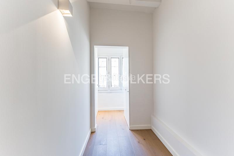 Foto 92cc631f-3ecb-455d-8bcd-1ab53333bf86. Apartamento piso moderno en venta en Poblenou en Poblenou Barcelona