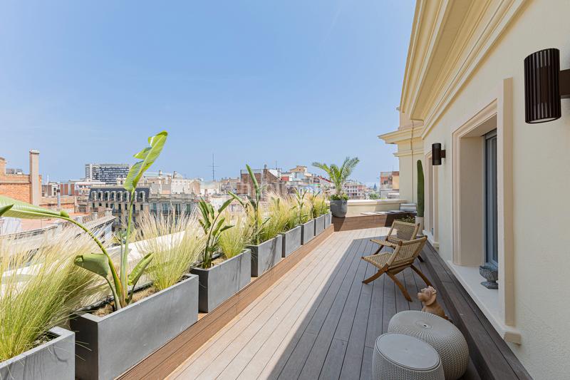 Foto 0d4d1ee2-5eff-4145-8ccd-9800cab4d0b4. Àtic amb calefacció a Dreta de l´Eixample Barcelona