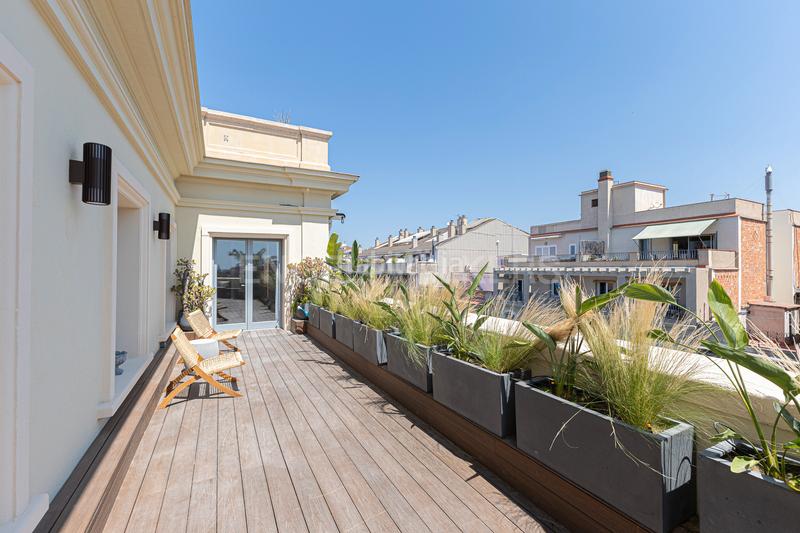 Foto 3f7ef566-ab03-4199-9d53-efafd1b93a18. Àtic amb calefacció a Dreta de l´Eixample Barcelona