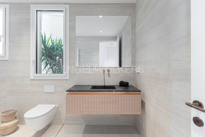 Foto 646087ed-4cd4-467b-8425-7215ecb1b225. Àtic amb calefacció a Dreta de l´Eixample Barcelona