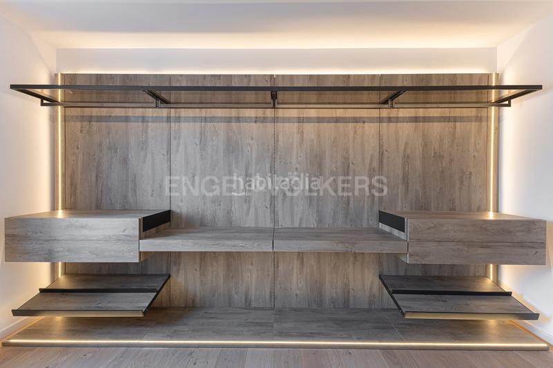 Foto 6ecf19c4-5f22-46f5-852f-4b7a5394a1c9. Àtic amb calefacció a Dreta de l´Eixample Barcelona